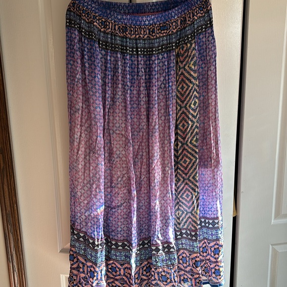Anthropologie multi colored maxi skirt with stretch waist and beautiful sparkle - Picture 3 of 4